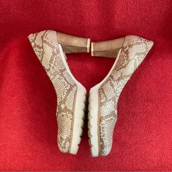 GADEA Sz 40 Snake Golden Rubber Sporty Sole Comfort Made in Spain 3” Heels Shoes - Picture 5 of 12